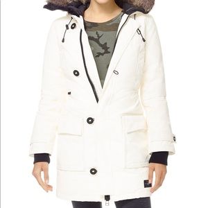 Aritzia winter jacket for sale -size small